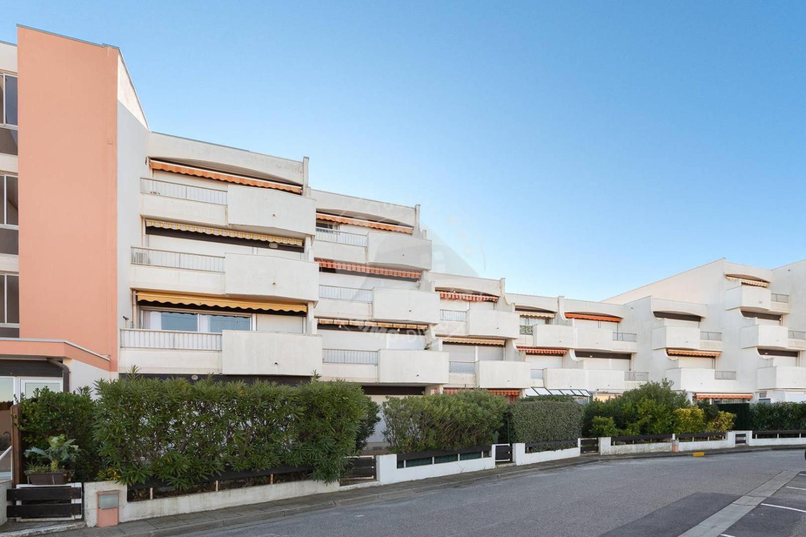 As9557 - Studio Vue Sur La Mer Avec Parking Prive Proche Centre Ville Le Grau-du-Roi Bagian luar foto